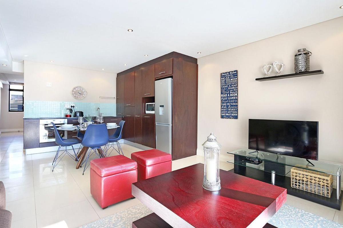 Appartamento Eden On The Bay 118 By Hostagents Bloubergstrand Esterno foto