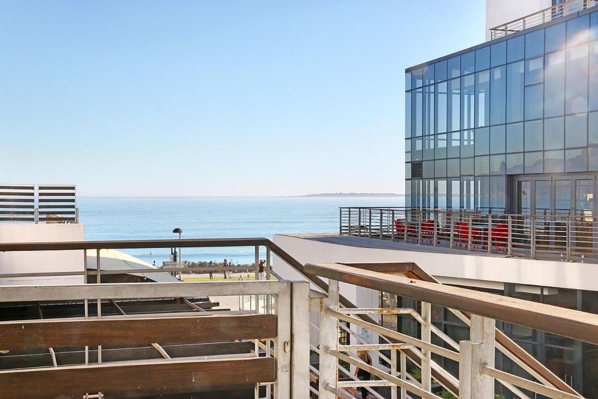 Appartamento Eden On The Bay 118 By Hostagents Bloubergstrand Esterno foto
