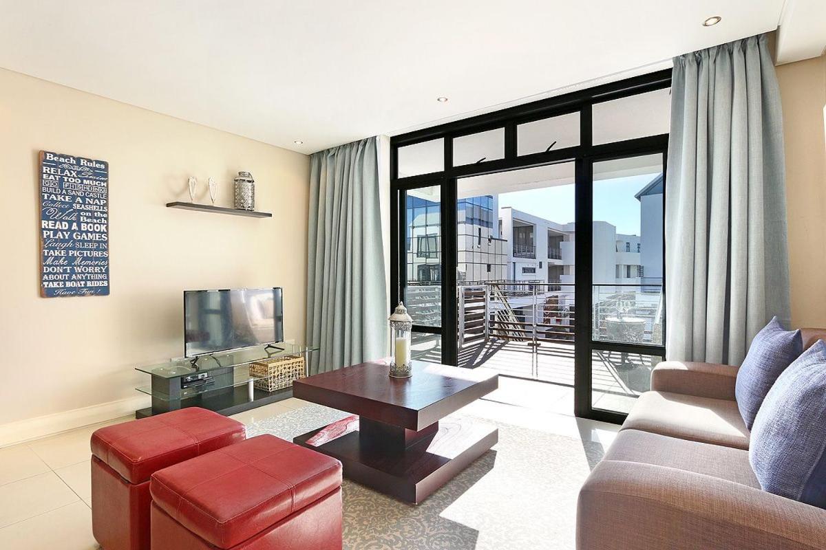 Appartamento Eden On The Bay 118 By Hostagents Bloubergstrand Esterno foto