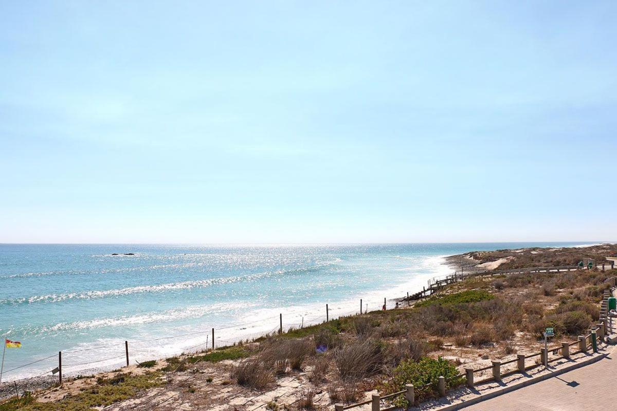 Appartamento Eden On The Bay 118 By Hostagents Bloubergstrand Esterno foto
