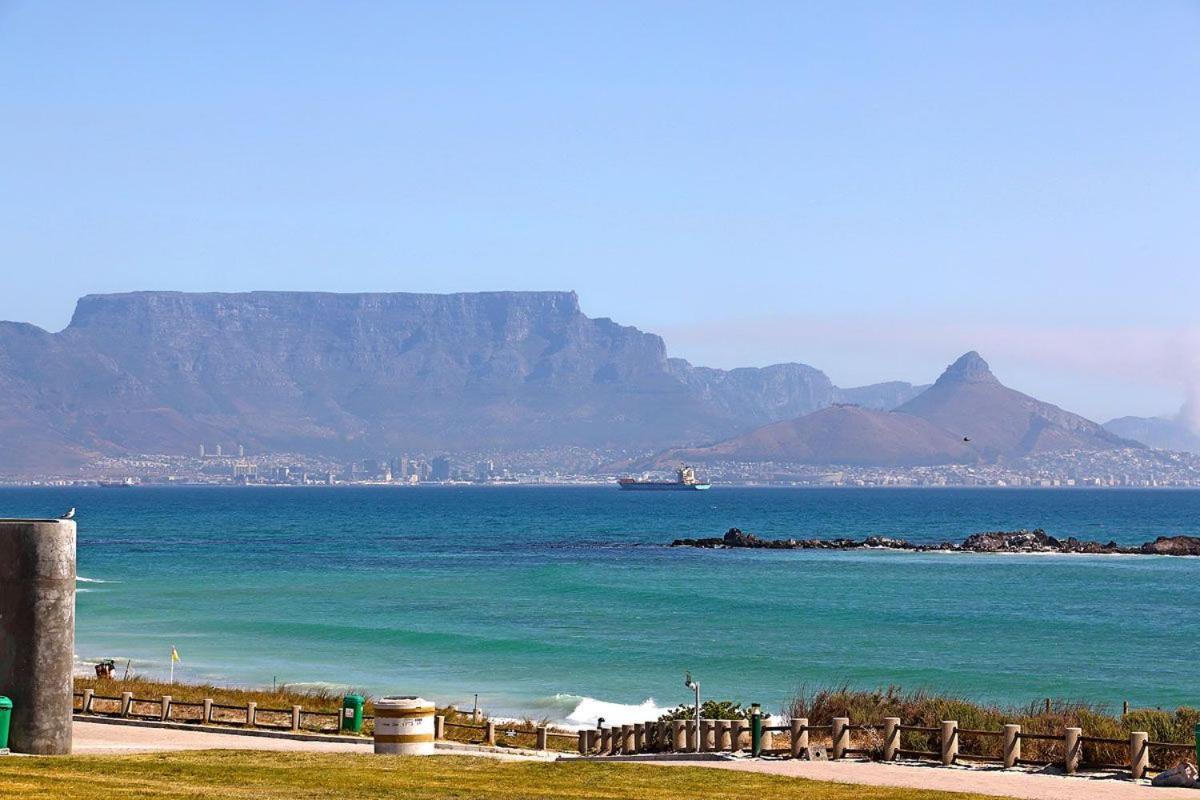 Appartamento Eden On The Bay 118 By Hostagents Bloubergstrand Esterno foto