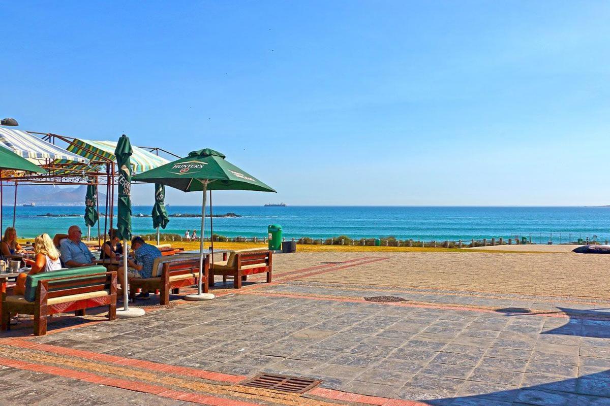Appartamento Eden On The Bay 118 By Hostagents Bloubergstrand Esterno foto