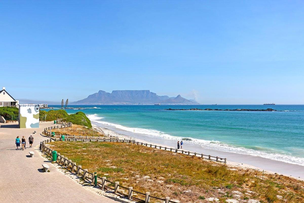 Appartamento Eden On The Bay 118 By Hostagents Bloubergstrand Esterno foto